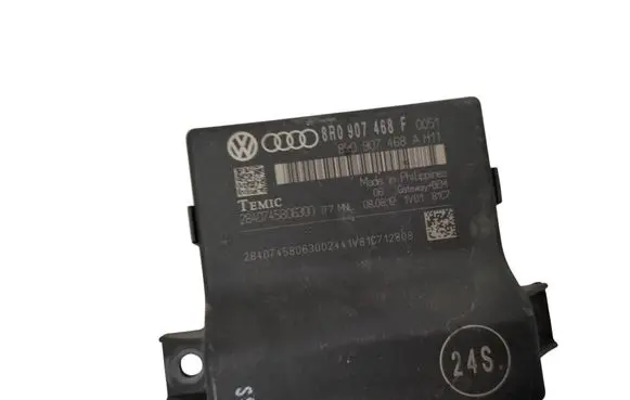 Audi A4 S4 B8 8K Gateway control module 8R0907468F 8R0907468A 2840745806300