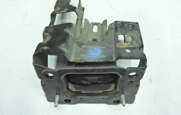 Citroen DS3 Engine mount bracket 9680293280 09580 96708