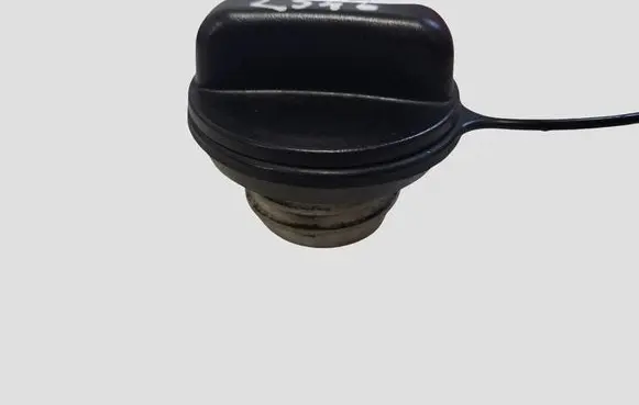 Nissan Qashqai Fuel tank filler cap 1721