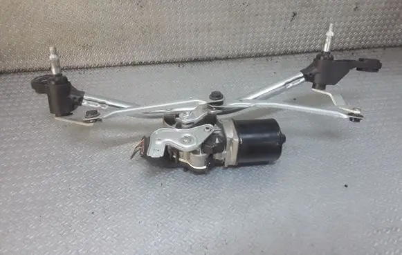 Renault Clio III Front wiper linkage and motor 19SKV018