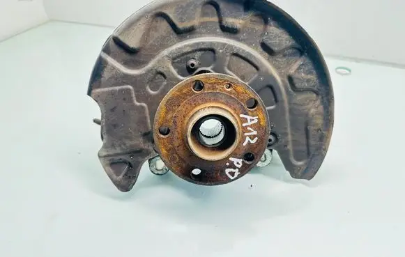 Volkswagen PASSAT B8 Front wheel hub 