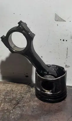 Renault Trafic III (X82) Piston 080340