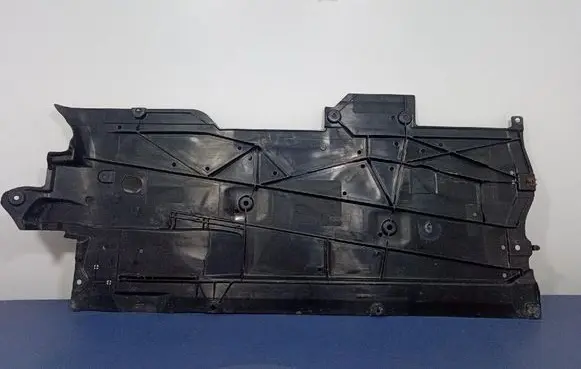 Front underbody cover/under tray