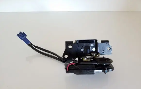 Toyota Prius (XW20) Tailgate/trunk/boot lock/catch/latch