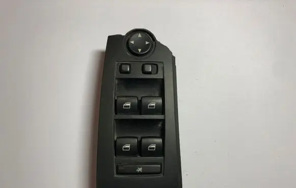 BMW 5 E60 E61 Electric window control switch 6951909 391541 06W45E
