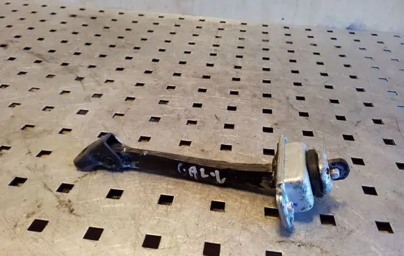 Opel Antara Rear door check strap stopper