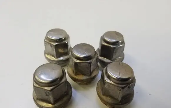 Chrysler Pacifica Nuts/bolts OEM