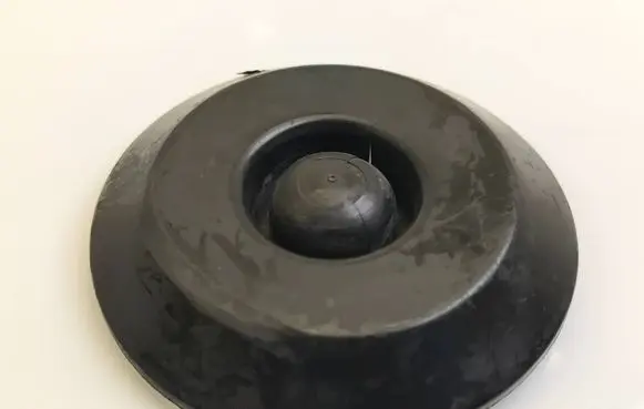 Coil spring mount