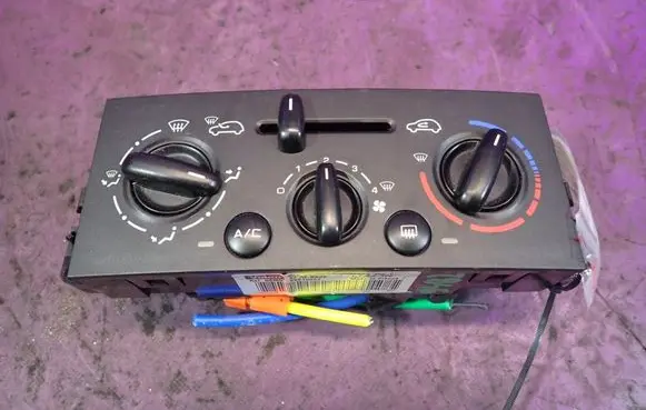 Mercedes-Benz E C207 W207 Climate control unit 