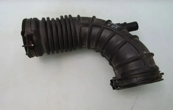 KIA Rio Air intake hose/pipe 28138H8300
