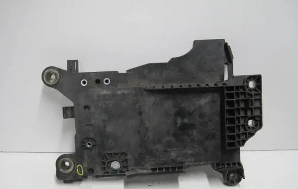 BMW 1 F40 Battery box tray 9387574