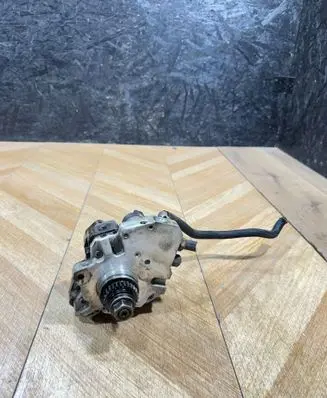Mercedes-Benz B W245 Fuel injection high pressure pump A6400700701 0445010120