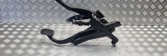 Volvo V70 Pedal assembly 3524406 1387