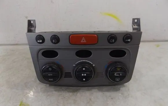 Alfa Romeo 147 Climate control unit 1560513690