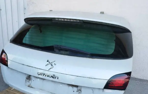 Citroen DS4 Truck tailgate 