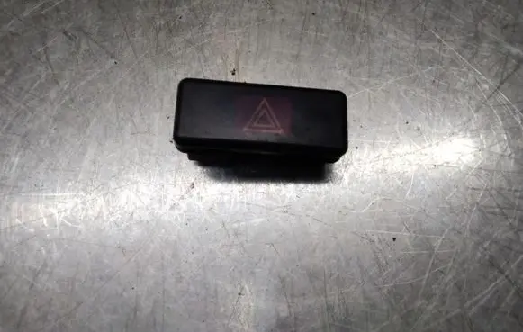 BMW 5 E39 Hazard light switch 8350947 EC5035