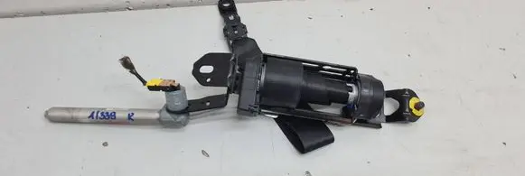 Volvo V70 Front seatbelt 6075637R0B NAL0611080607