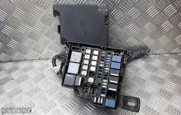 Ford Fiesta Fuse module 7154595030