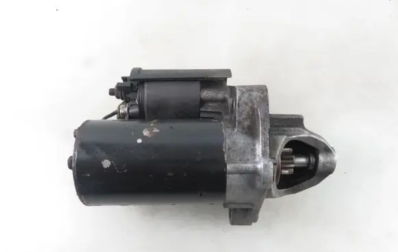 Volkswagen PASSAT B5 Starter motor 