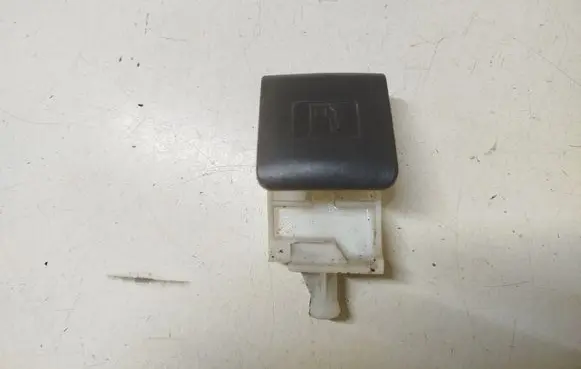 Toyota Land Cruiser (J120) Fuel cap release pull handle 