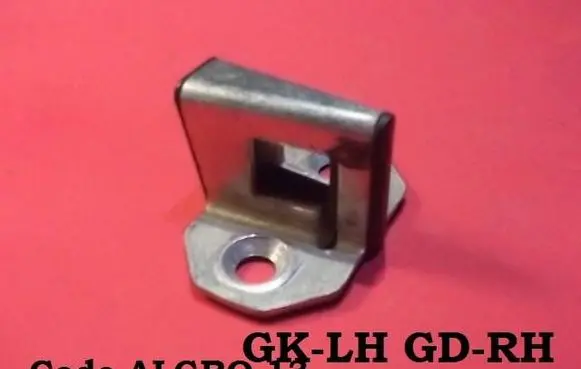 Mercedes-Benz C W202 Rear door lock loop/hook striker ALGRO13