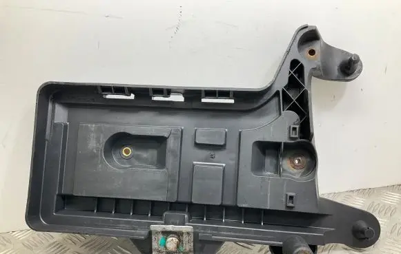 Seat Alhambra (Mk2) Battery tray 7N0915333
