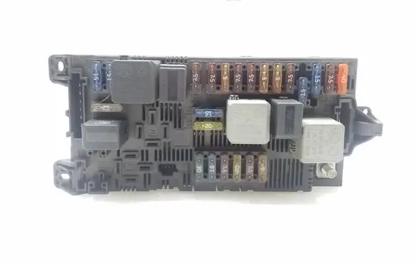 Mercedes-Benz E W211 Fuse module 2115453901