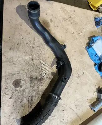 Volvo S80 Intercooler hose/pipe 30741666 6898043 BT7RA