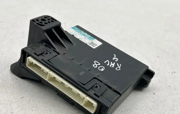 Toyota RAV 4 (XA30) Comfort/convenience module 8865042230 1776002673