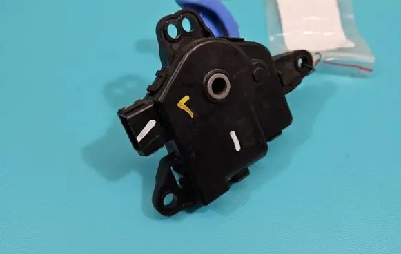 A/C air flow flap actuator/motor