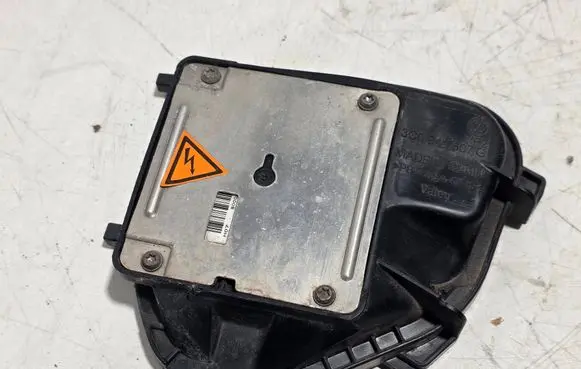 Volkswagen PASSAT B6 Headlight ballast module Xenon 3C0941607G