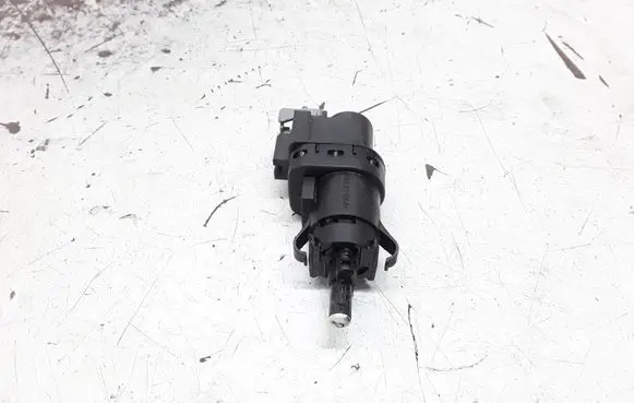 Mazda 3 I Brake pedal sensor switch