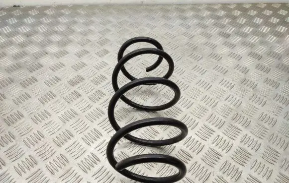 Skoda Octavia Mk3 (5E) Front coil spring