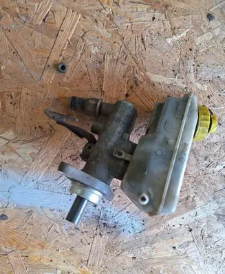 Volkswagen Sharan Master brake cylinder