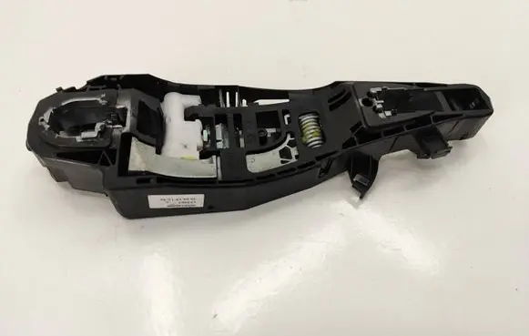 Front door exterior handle/bracket
