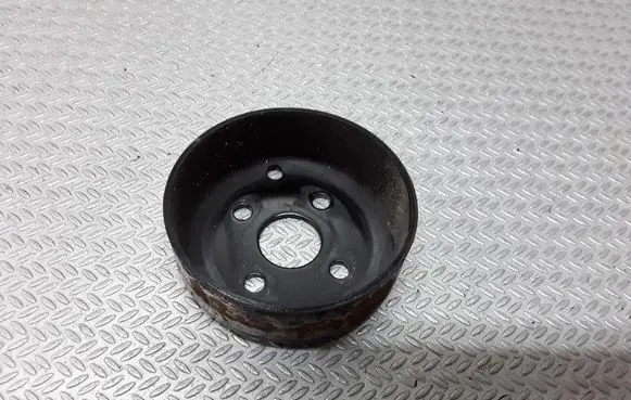 Toyota Avensis T250 Water pump pulley 