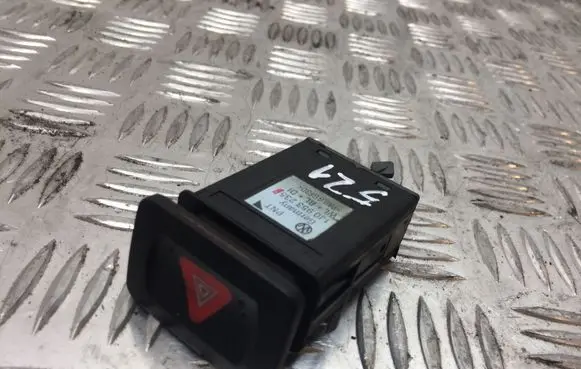 Volkswagen Golf IV Hazard light switch 1J0953235 521