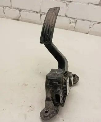 Ford Ranger Accelerator throttle pedal AB399F836AC M1014C0830 693140A