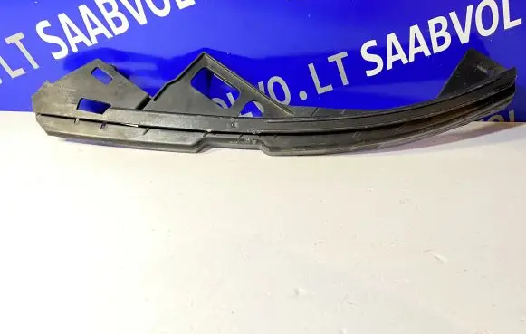 Volvo S40 Front bumper mounting bracket 30744956