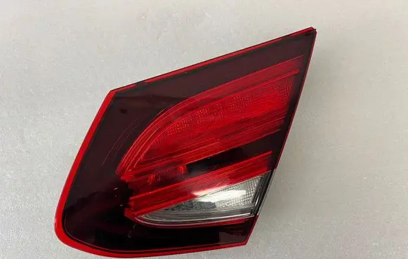 Mercedes-Benz C W205 Tailgate rear/tail lights A2059063605 00061237 2SD011786