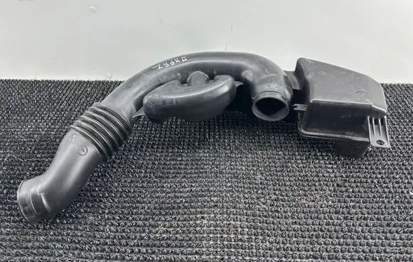 Subaru Impreza IV Air intake duct part 