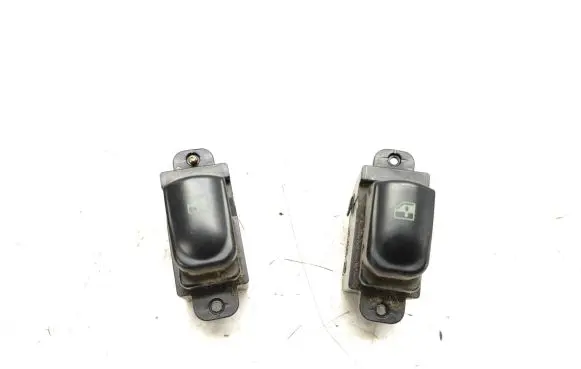 Hyundai Sonata Electric window control switch 935782D000 621W03620