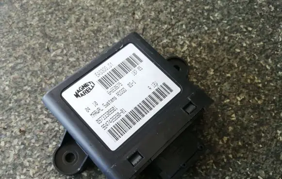 Peugeot 407 Fuel injection pump control unit/module 9647428280