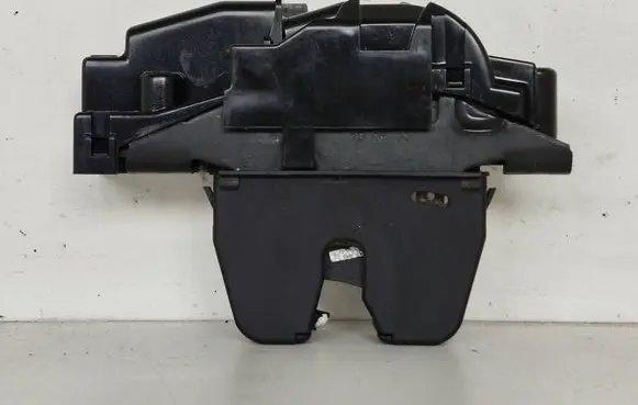 Peugeot 308 Tailgate/trunk/boot lock/catch/latch 0001346 9660403880