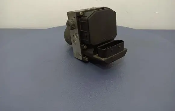 Audi A4 S4 B6 8E 8H ABS Pump 8E0614517