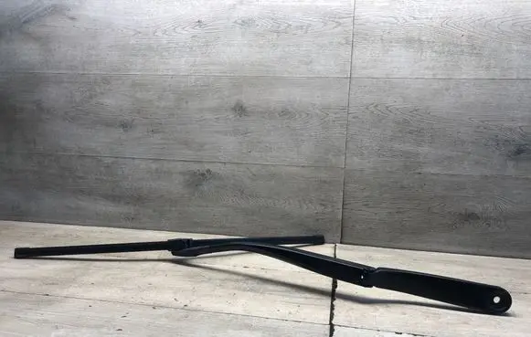 BMW 5 F10 F11 Windshield/front glass wiper blade 7182459