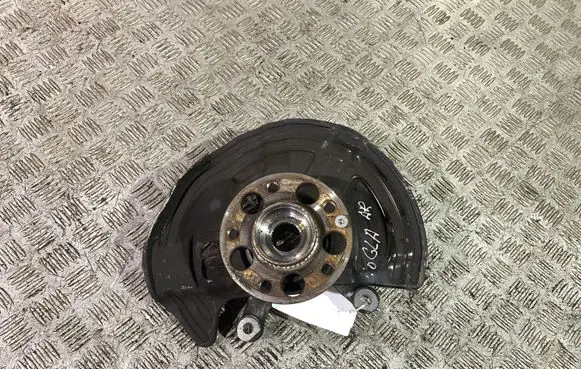 Front wheel hub