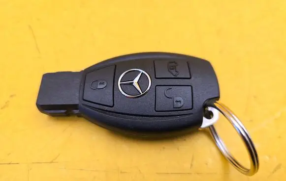 Mercedes-Benz Vito Viano W447 Ignition key/card 