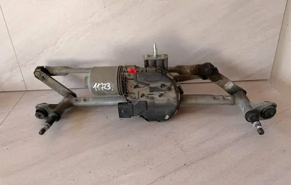 Seat Alhambra (Mk2) Front wiper linkage and motor 7N1955119A 7N1955023A