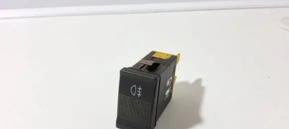 Fog light switch